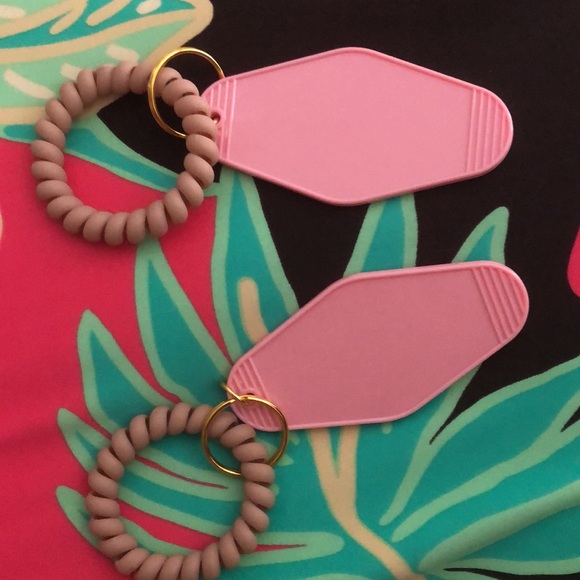 NWOT palm beach edit key fobs - Picture 3 of 3